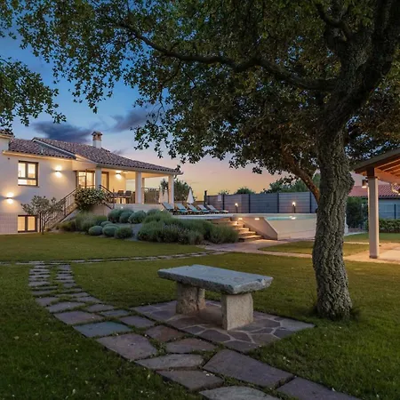 Villa Monte Uliveto Pola